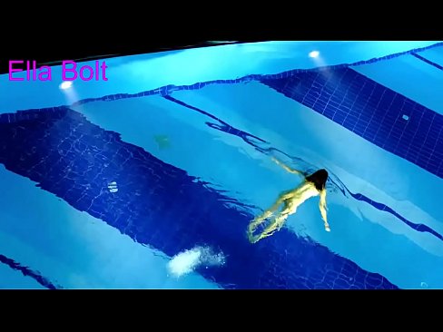 ❤️ Não consigo parar de ver, jovem loira apanhada a nadar nua na piscina da estância balnear ELLA BOLT Porno bonito em nós pt.bassaniluigi.ru