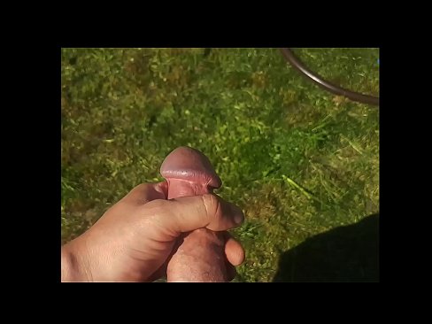 ❤️ A boazona fica com a rata rosa fodida e ejacula com um esguicho num jardim de Verão Porno bonito em nós pt.bassaniluigi.ru